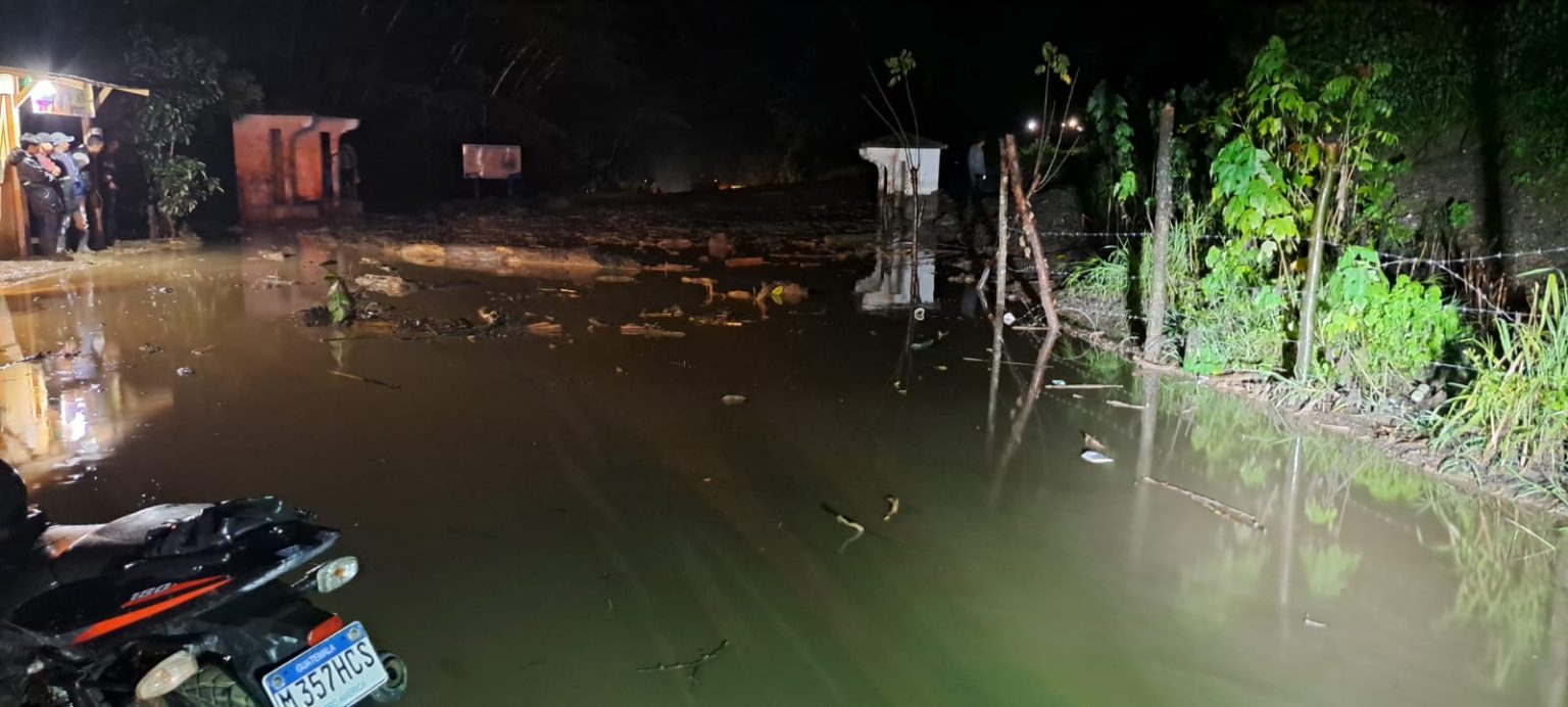 Lluvias Causan Estragos En El Progreso Y Las Verapaces