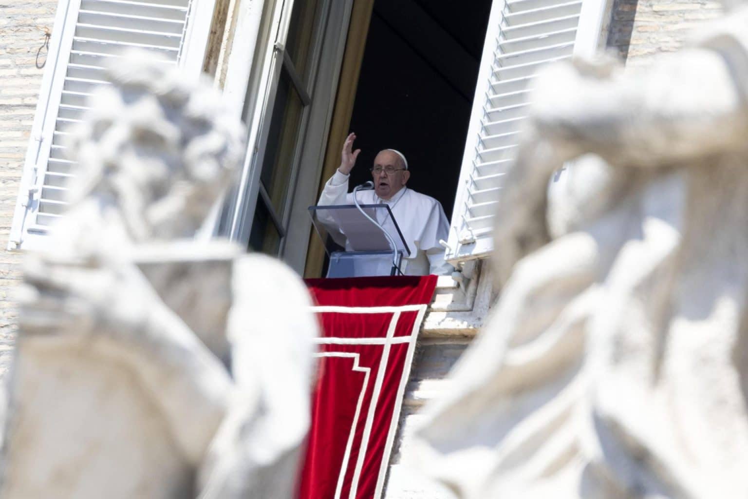 Papa Francisco Pide Rezar Por Paz En Tiempos De Guerra Mundial