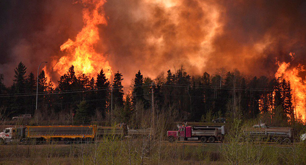 Canadá prolonga el estado de emergencia por los incendios forestales