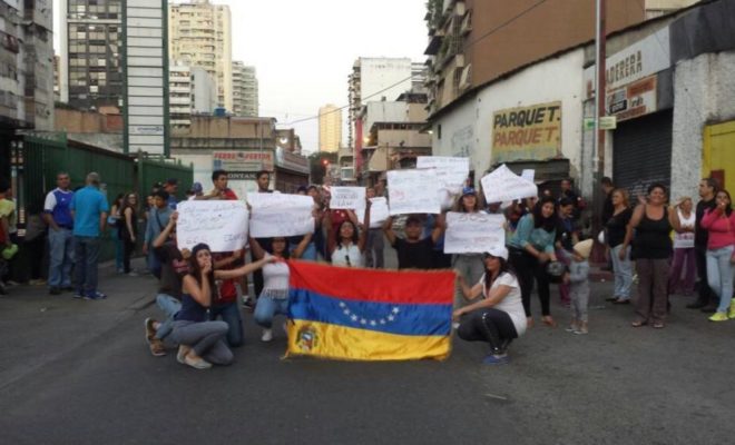 Gobierno venezolano sancionará a empresas que se unan a paro opositor