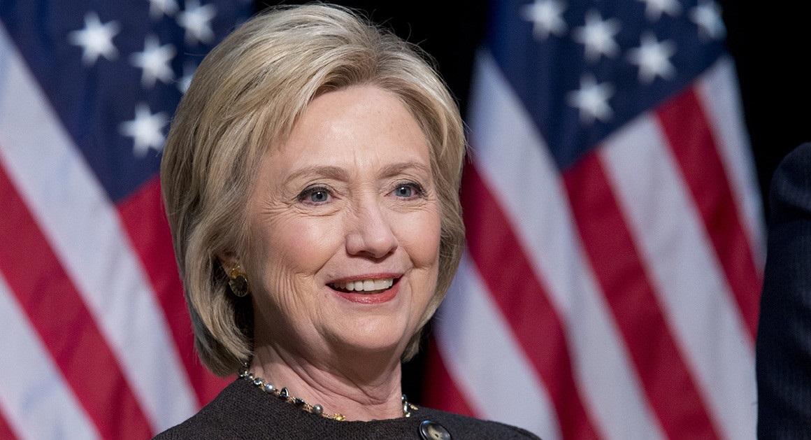 Hillary Clinton promete contar en su nuevo libro “lo que pasó”