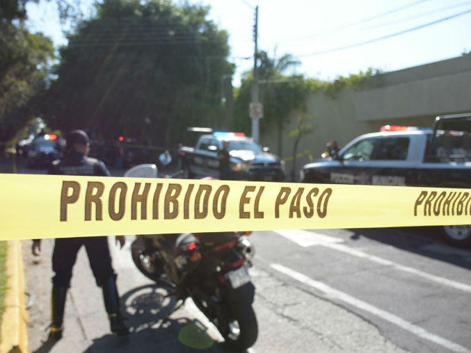 México: mueren cinco policías y dos empleados bancarios