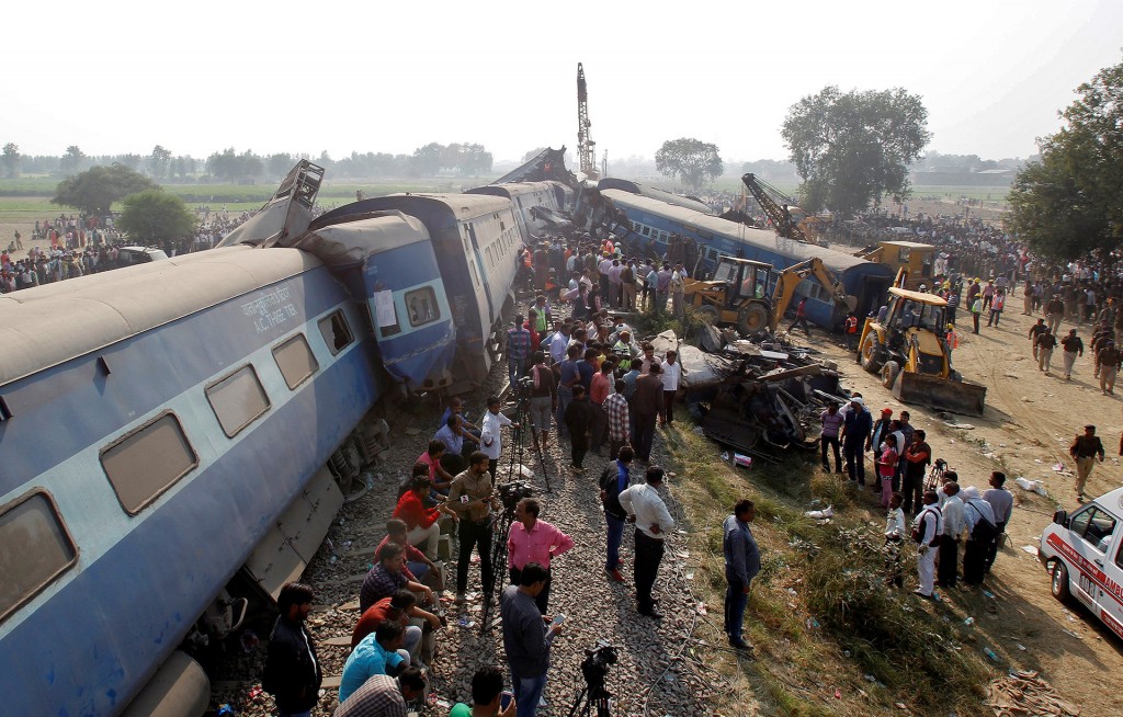 Diez muertos en accidente de tren en India