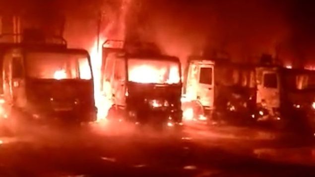 Incendian 29 camiones en "atentado" en el sur de Chile