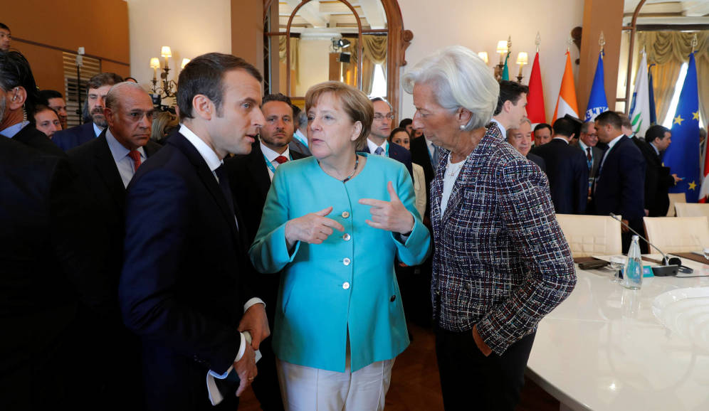 Emmanuel Macron mira con cautela las elecciones alemanas