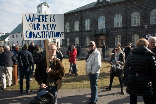 Islandia el primer ministro convoca a legislativas anticipadas tras caída del gobierno
