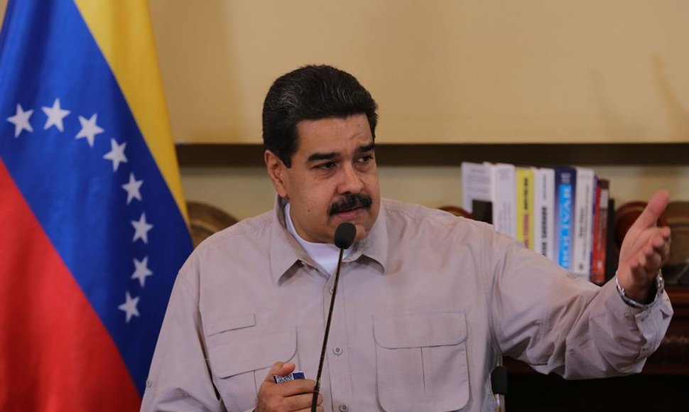 Maduro confirma envío de delegados a Dominicana para diálogo con la oposición