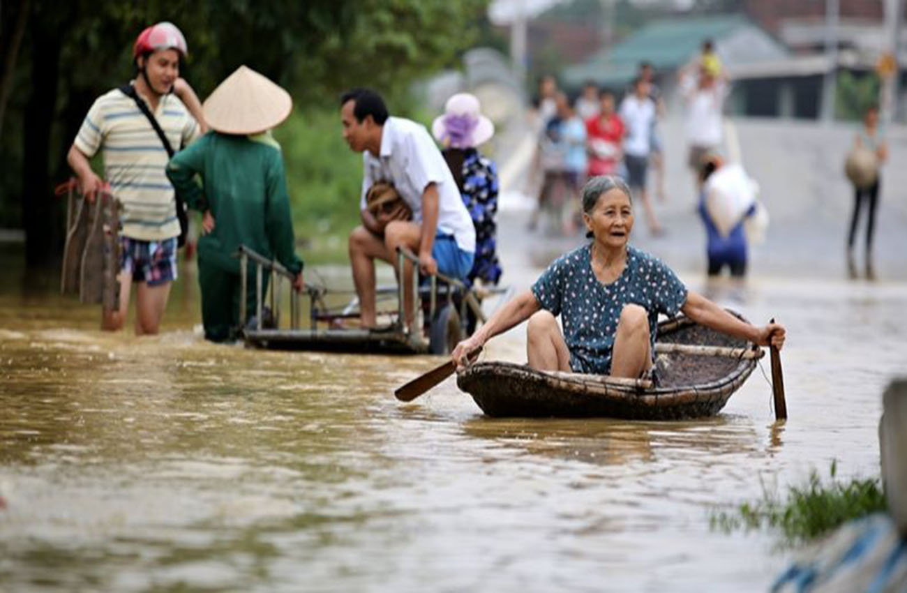 Al menos 54 muertos y 39 desaparecidos por inundaciones en Vietnam