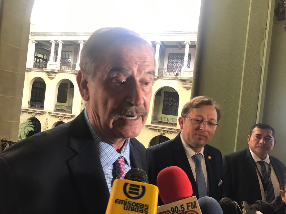 Vicente Fox a favor de la lucha contra corrupción pero "no a cambio de destruir economías y reputaciones”