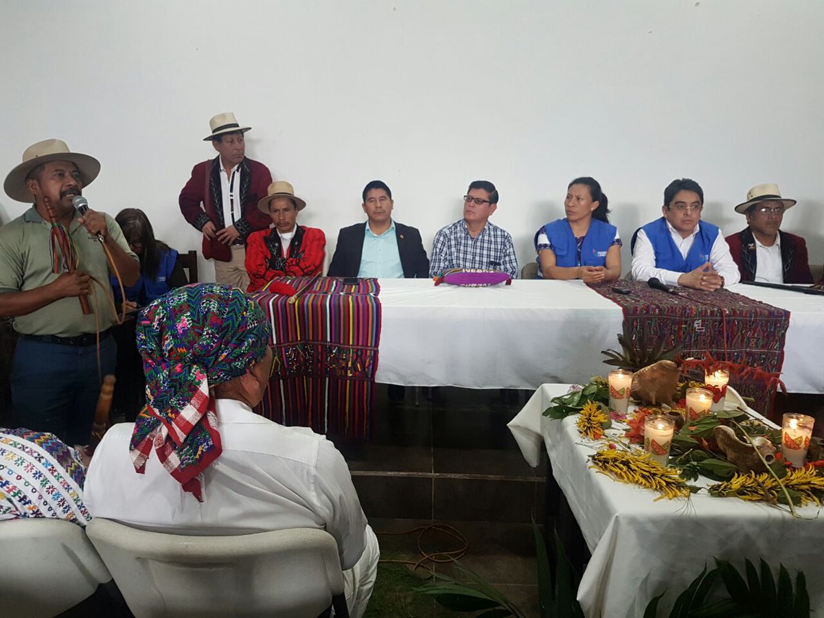 Autoridades indígenas y PDH acuerdan velar por los derechos humanos