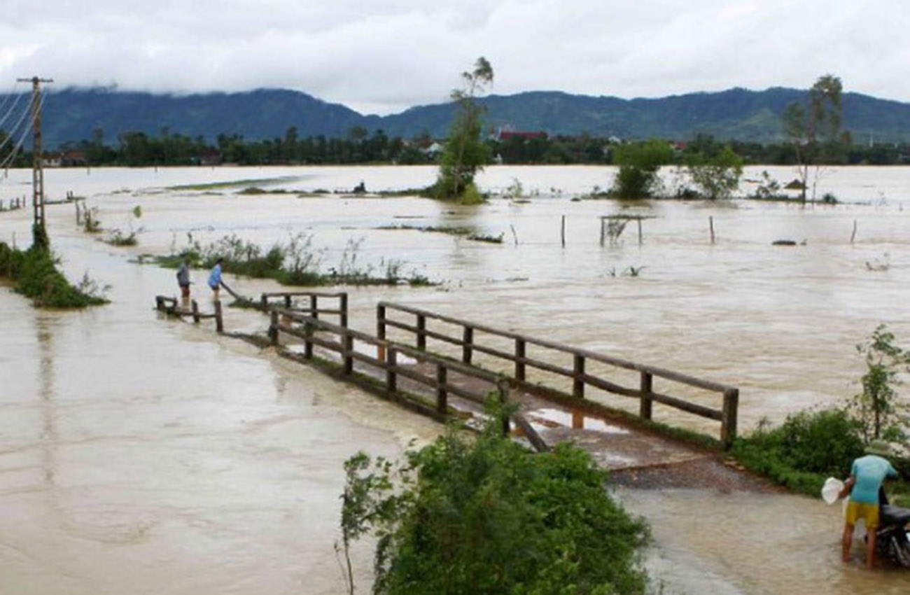 Inundaciones y deslaves dejan 37 muertos en Vietnam, según agencia de emergencias