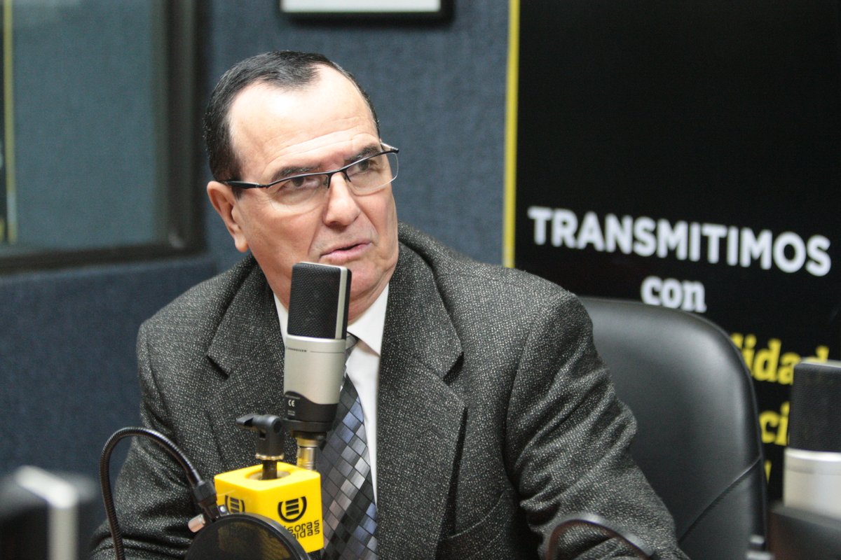 Julio Rivera Clavería proclamado candidato a la Presidencia