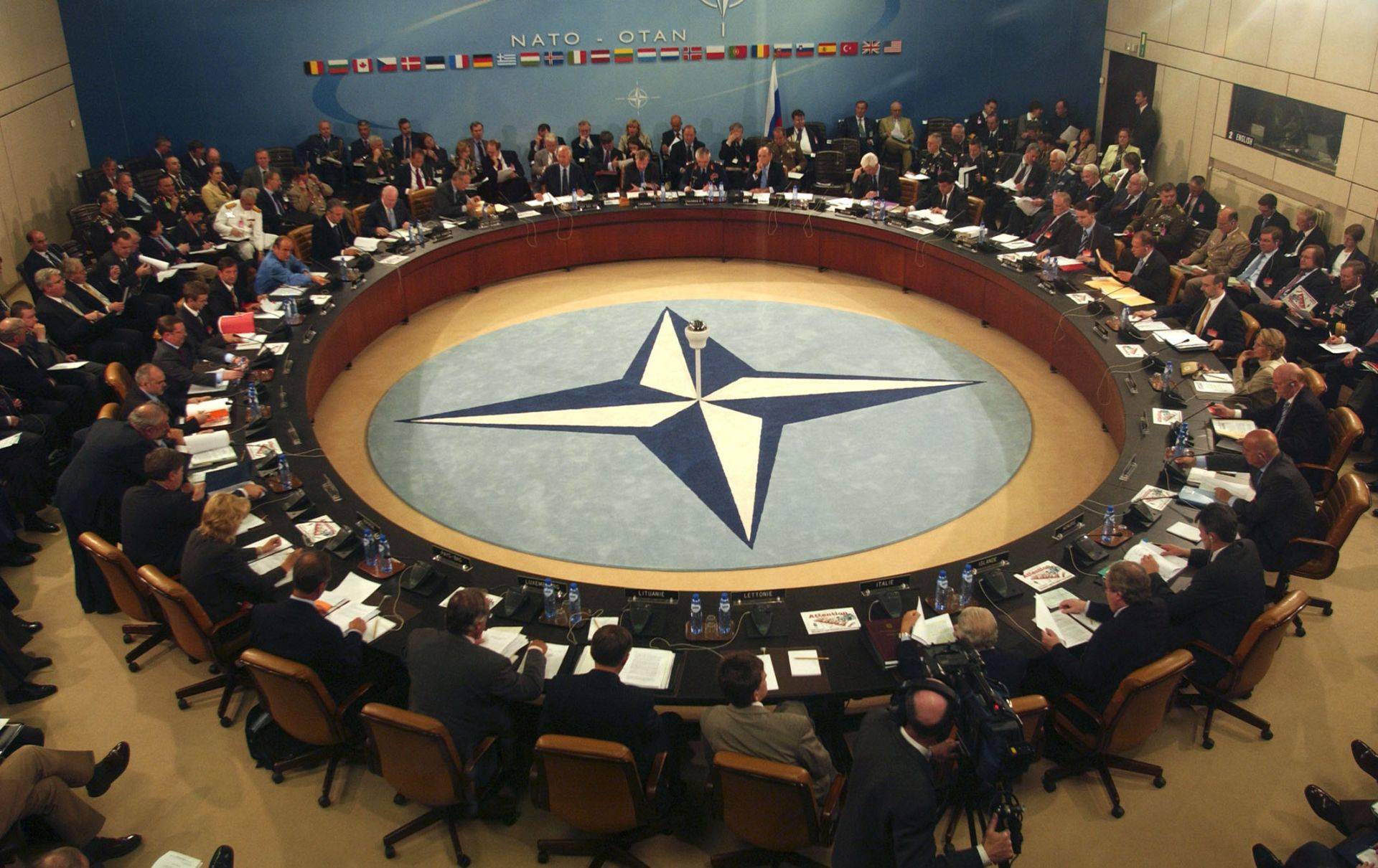 La OTAN discutirá con Rusia sobre ayuda a los talibanes