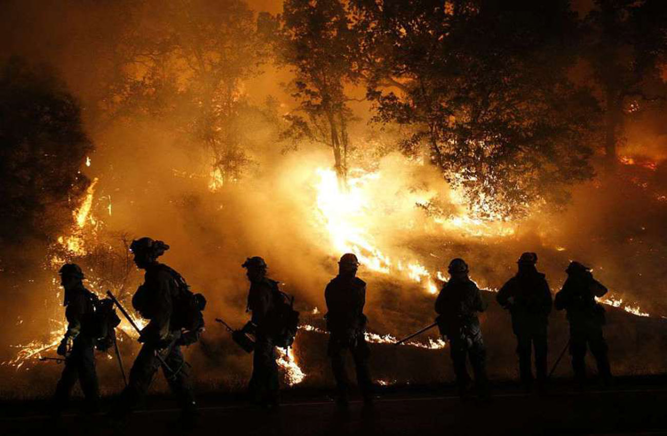 Sube a 23 los muertos por incendios de California