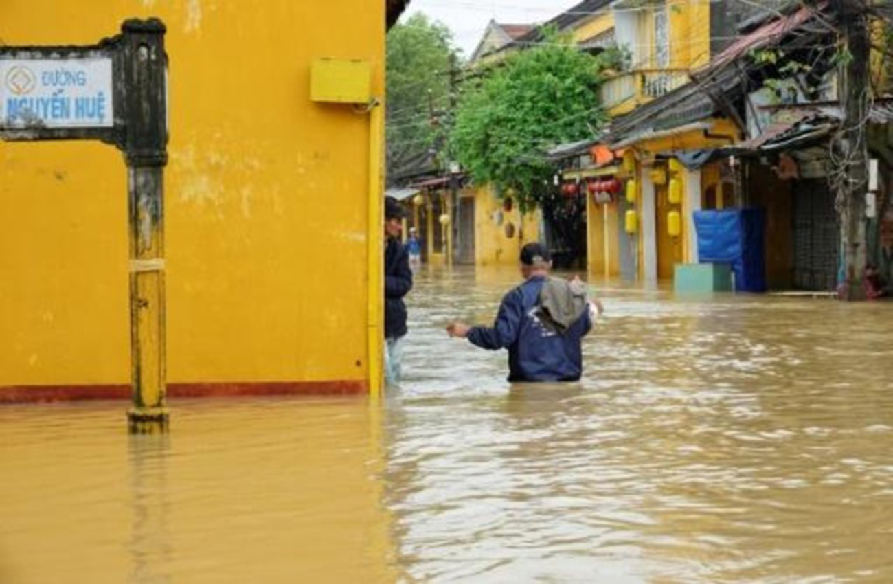 Al menos 49 muertos en Vietnam por el paso del tifón Damrey