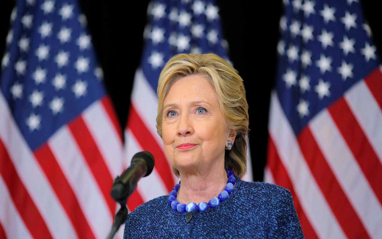 EEUU departamento de Justicia examina si investigar a Hillary Clinton