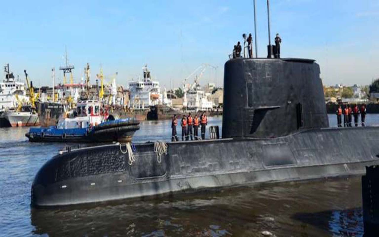 Intensa búsqueda internacional de submarino argentino perdido