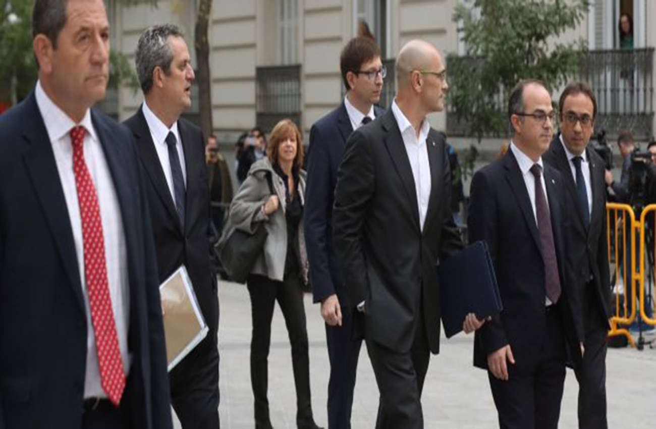 Jueza envía a prisión provisional a ocho miembros del gobierno catalán destituido