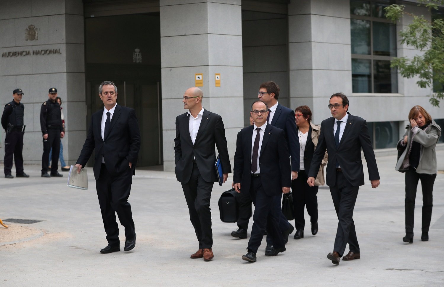 La fiscalía pide prisión incondicional para 8 miembros del gobierno catalán cesado
