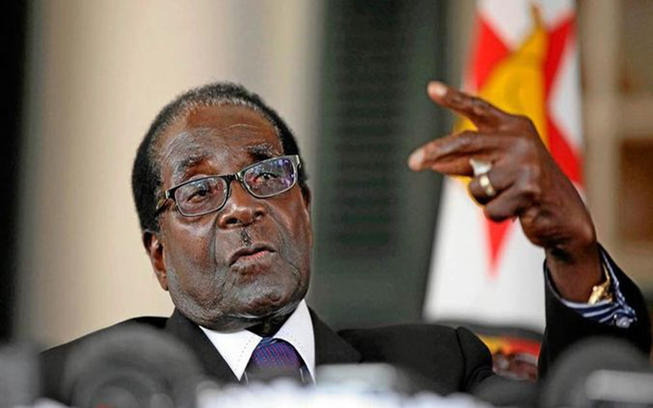 Renunció el presidente de Zimbabue Robert Mugabe