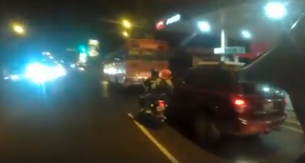 Motoristas asalto calzada San Juan