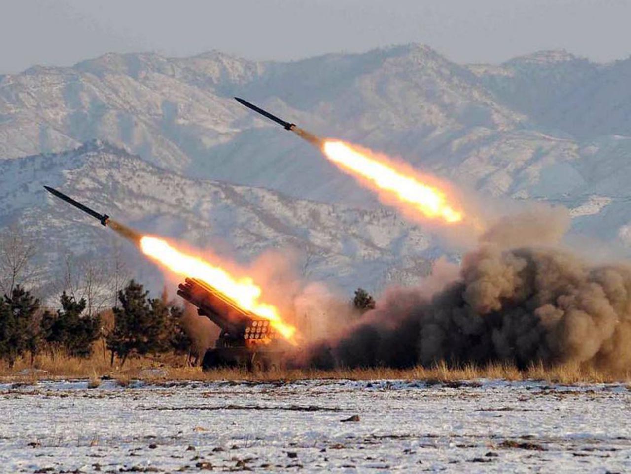 Japón presenta un presupuesto de Defensa récord ante la amenaza de Pyongyang