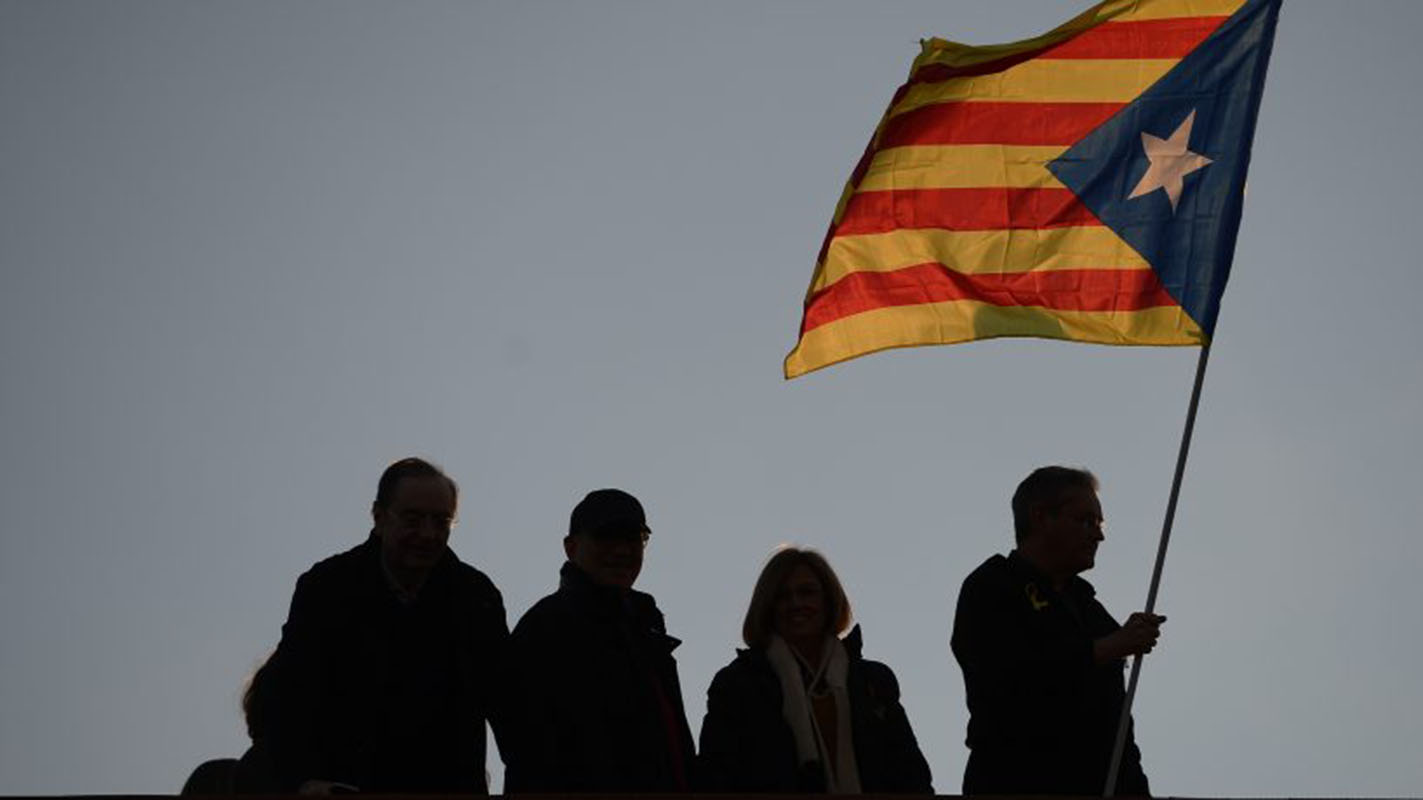 Justicia española mantiene en prisión a cuatro líderes independentistas catalanes
