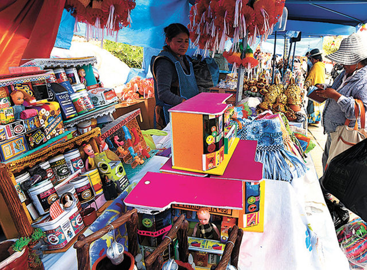 La Feria de Alasita en Bolivia, Patrimonio Inmaterial de la Humanidad