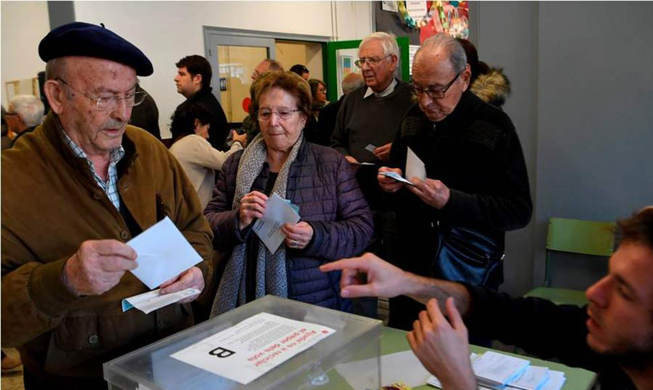 Los catalanes vuelven a las urnas tras la fallida secesión