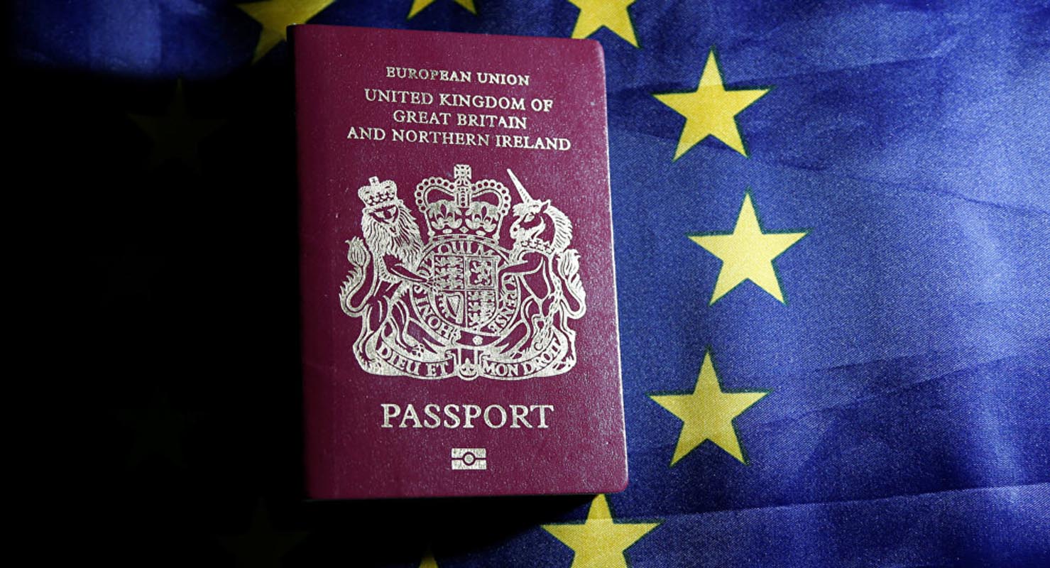 Los pasaportes británicos volverán a ser azules tras el Brexit