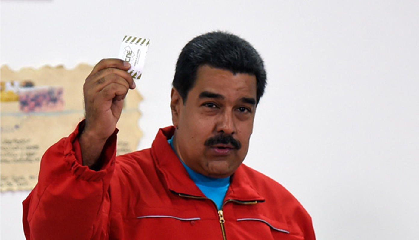 Maduro hacia nuevo triunfo electoral con camino despejado de oponentes