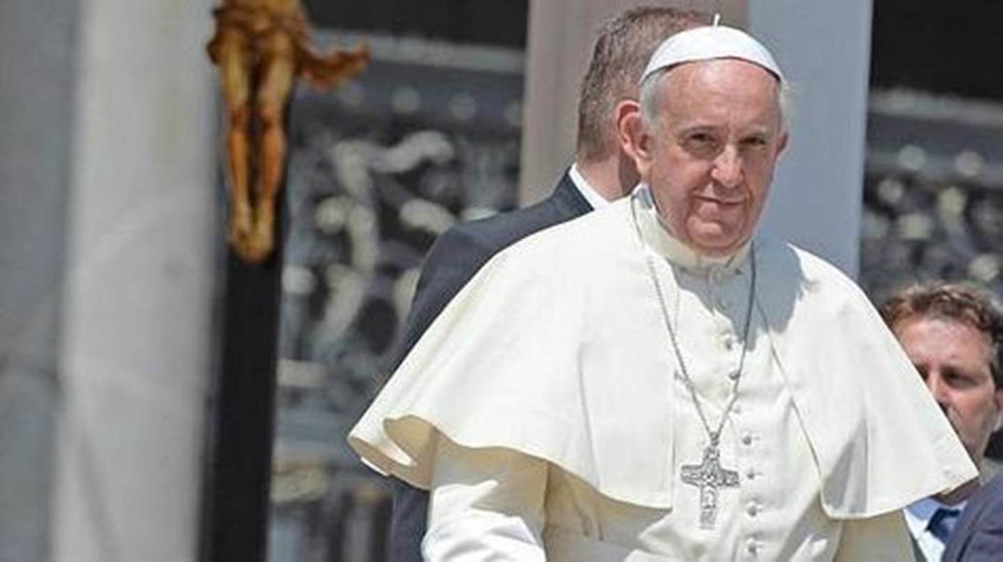 Papa ataca a los "traidores" dentro la Curia Romana