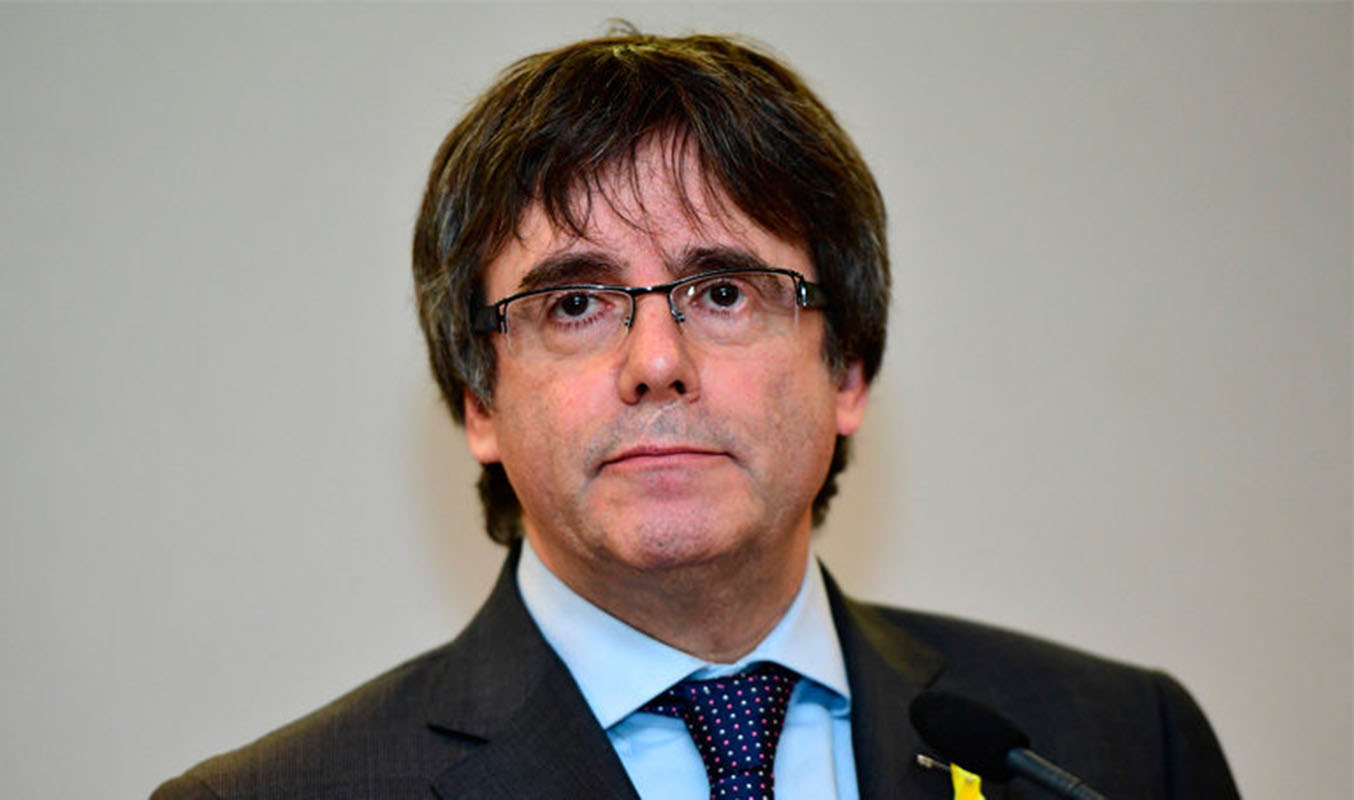 Puigdemont anuncia que por el momento continuará en Bélgica