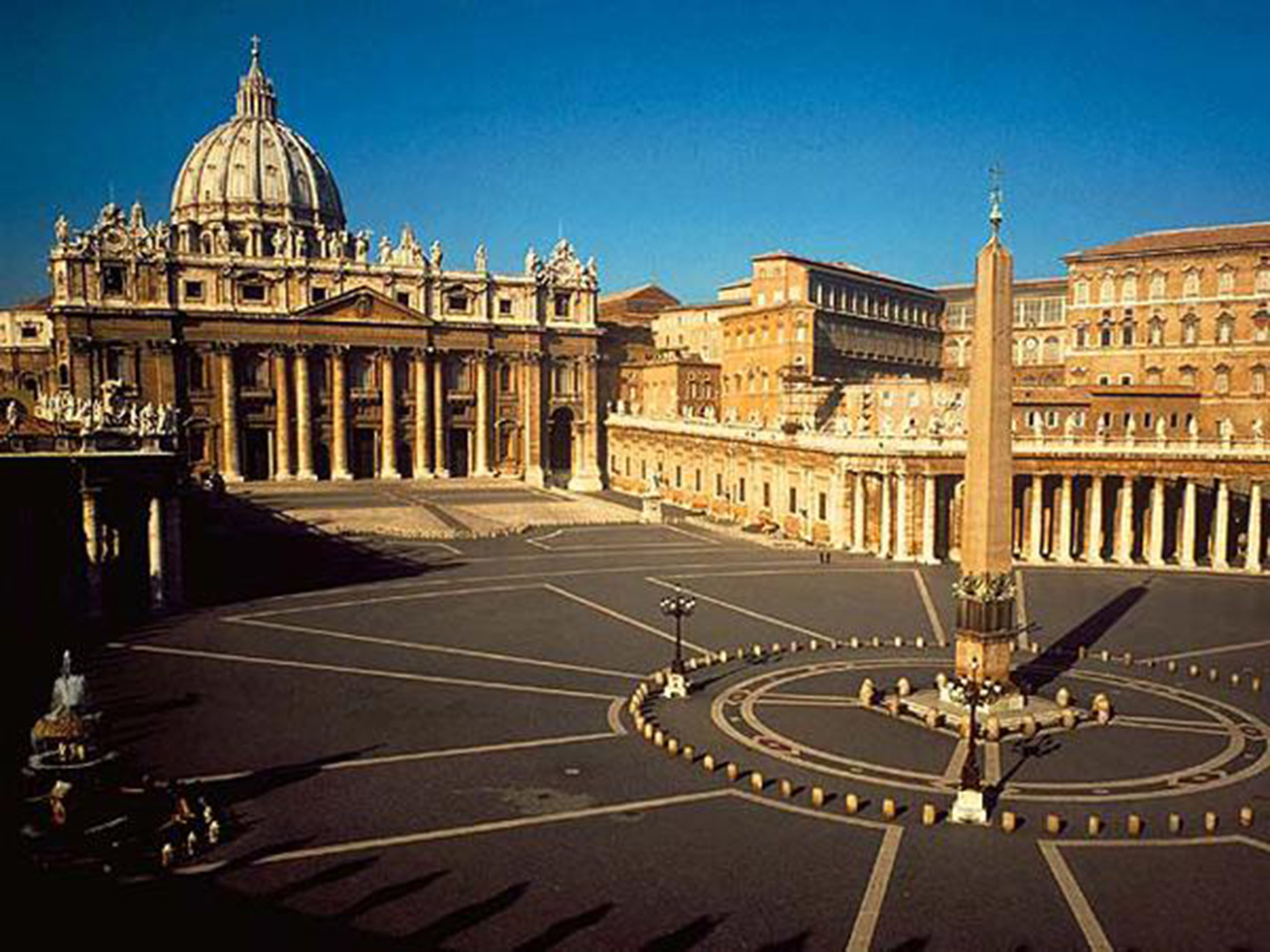 Vaticano promete estudiar recomendaciones de Australia contra pedofilia