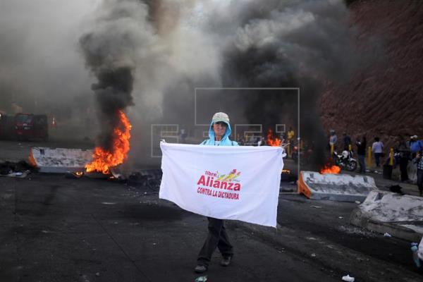Partido de Manuel Zelaya convoca a paro en Honduras