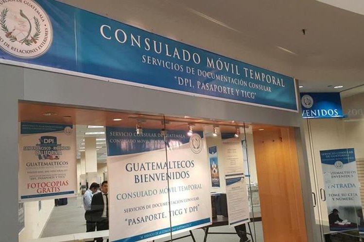 Consulado móvil EU Emisoras Unidas Guatemala