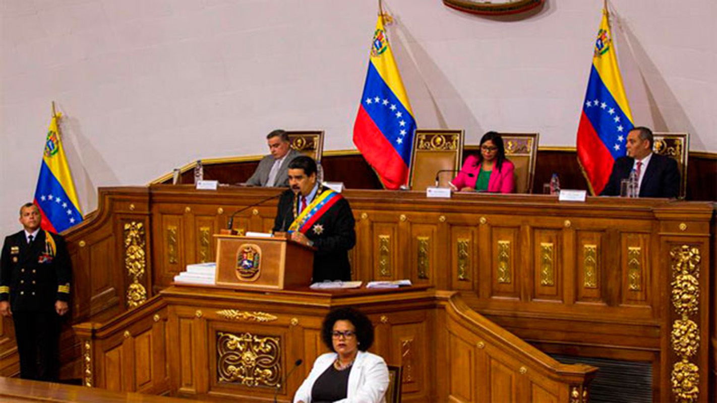 Constituyente de Venezuela aprueba elecciones presidenciales antes de mayo