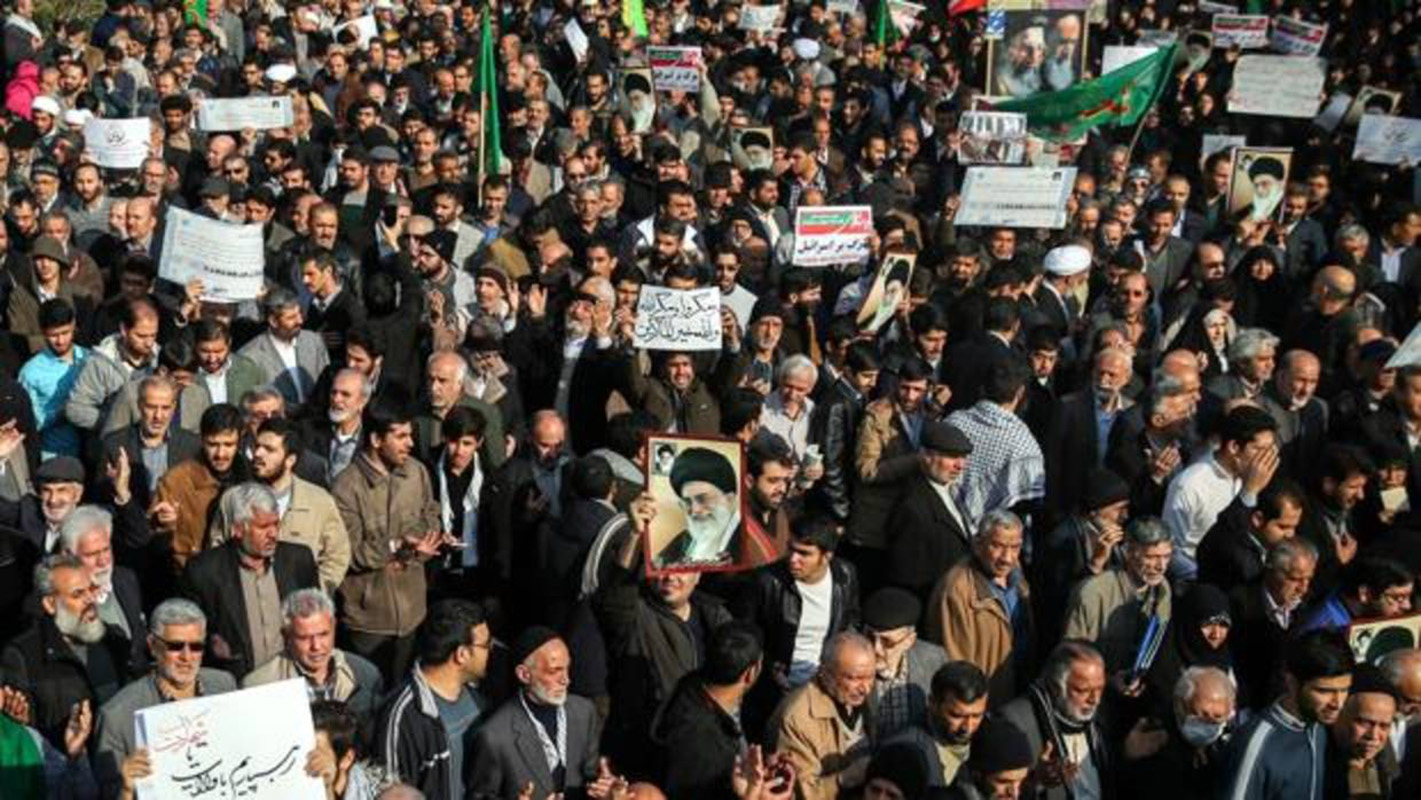 Continúan las manifestaciones de apoyo al Gobierno en Irán