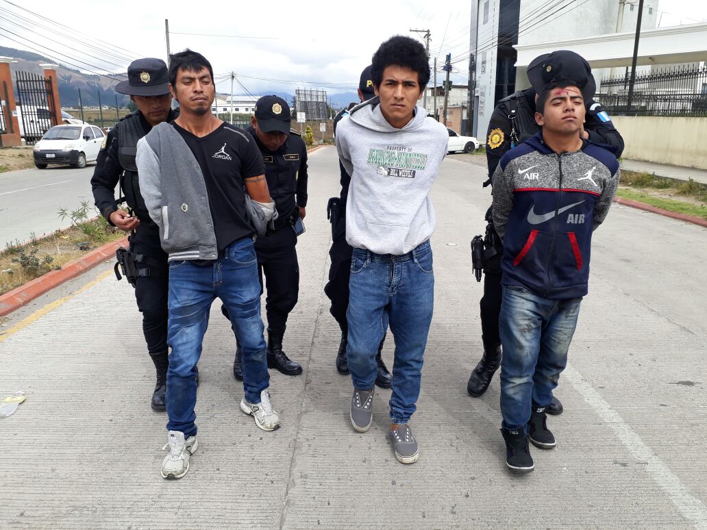 Presuntos asaltantes detenidos en Quetzaltenango EU Emisoras Unidas Guatemala