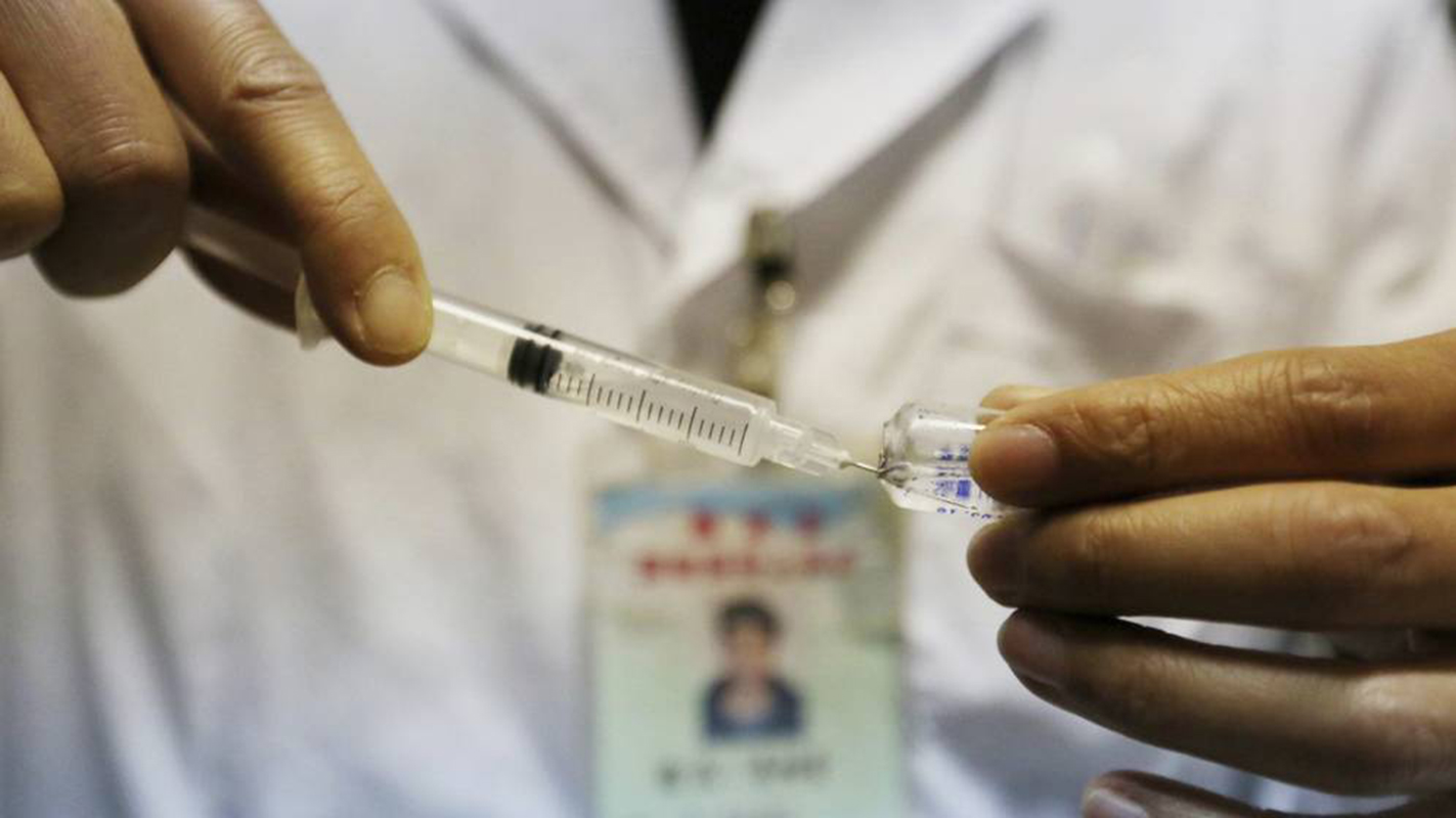 Desconfianza de las vacunas desata un brote de sarampión en Ucrania