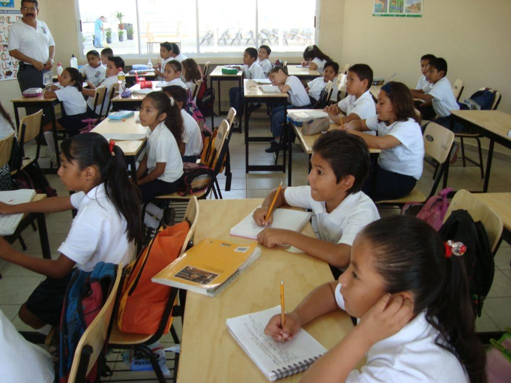 Ciclo escolar 2018 EU Emisoras Unidas Guatemala