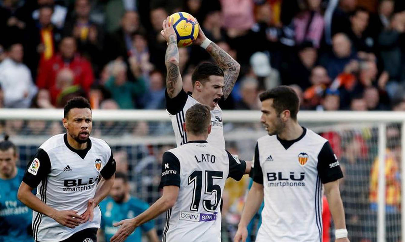 El Valencia busca truncar la racha del Barcelona en Copa del Rey