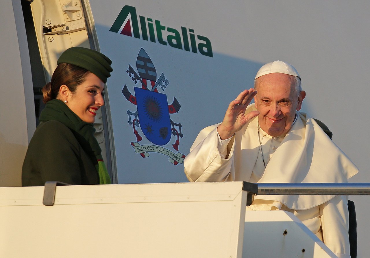 El papa Francisco partió rumbo a Chile