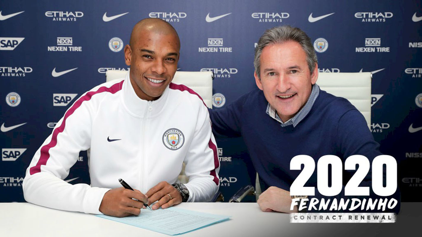 Fernandinho amplía su contrato con el Mánchester City