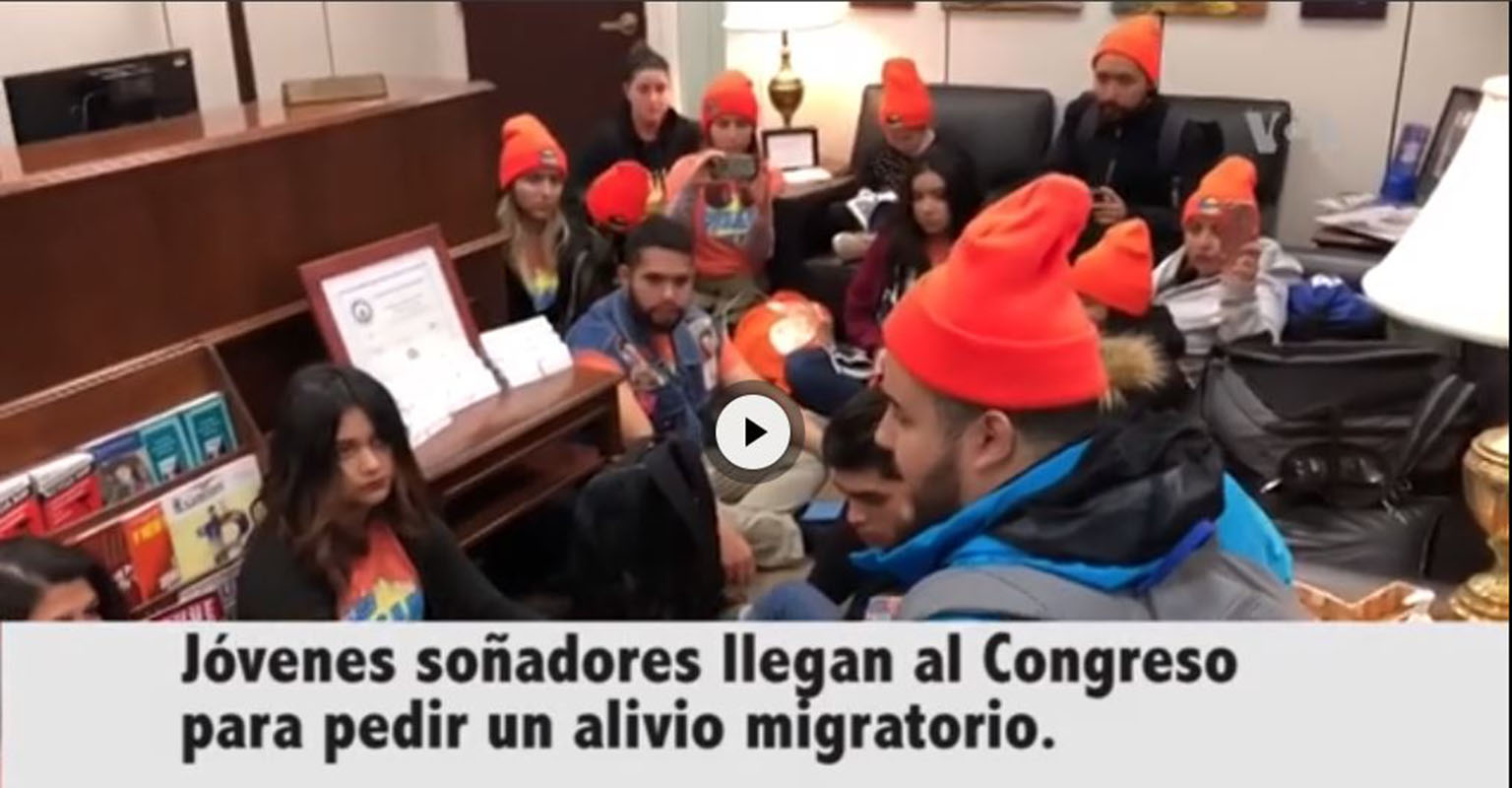 VIDEO: Jóvenes soñadores llegan al Congreso y exigen sus derechos