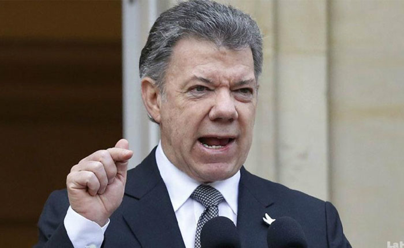 Juan Manuel Santos pide a Nicolás Maduro que acepte ayuda y evite que venezolanos "sufran más"