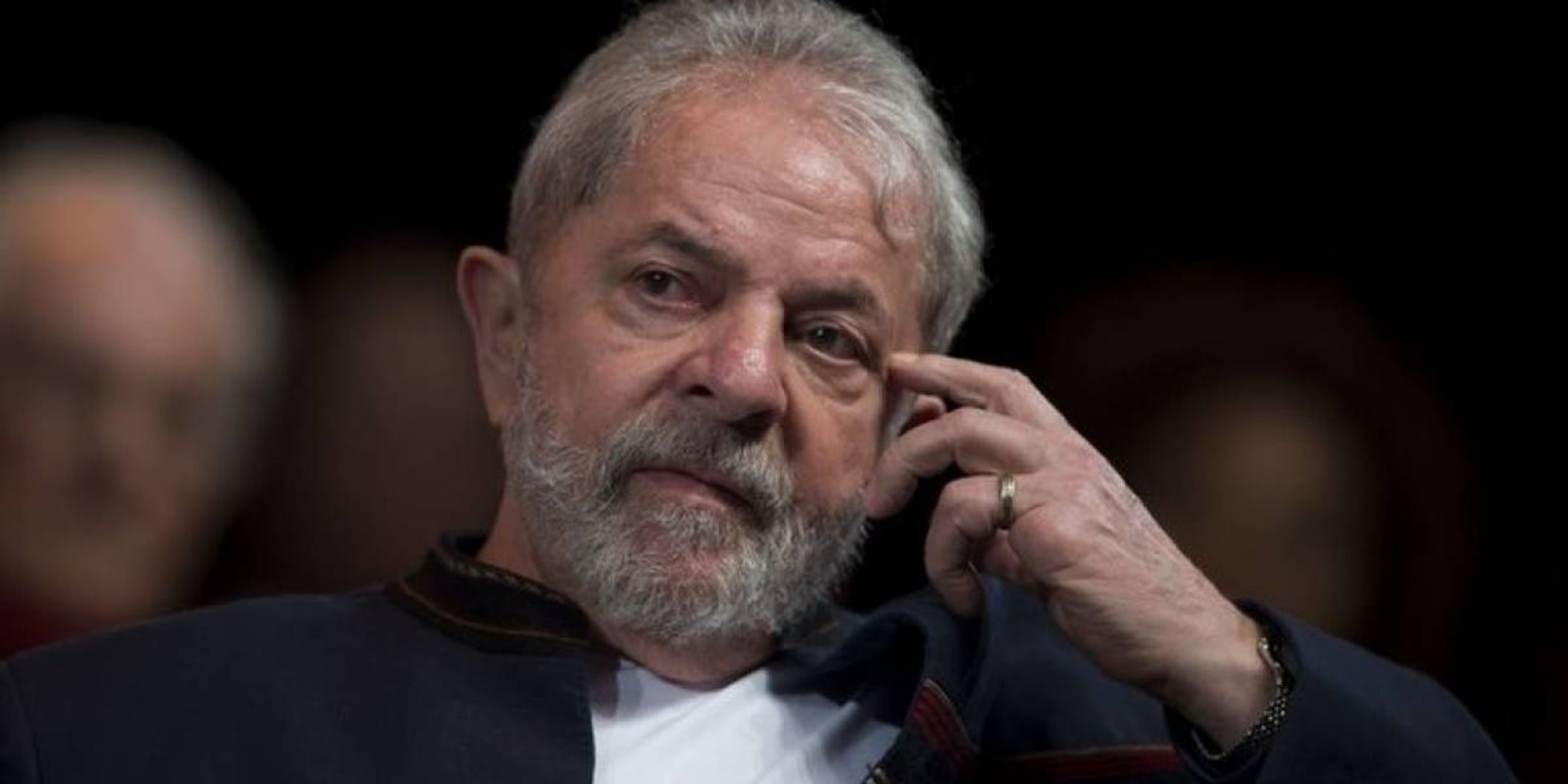 Lula, entre la presidencia y la cárcel