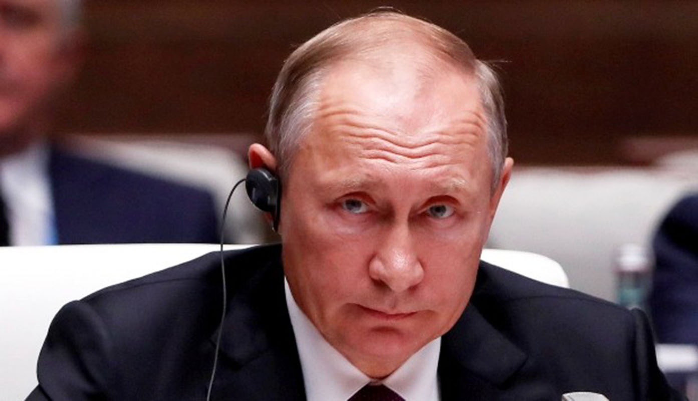 A un mes de las elecciones rusas, Putin se abstiene de hacer campaña