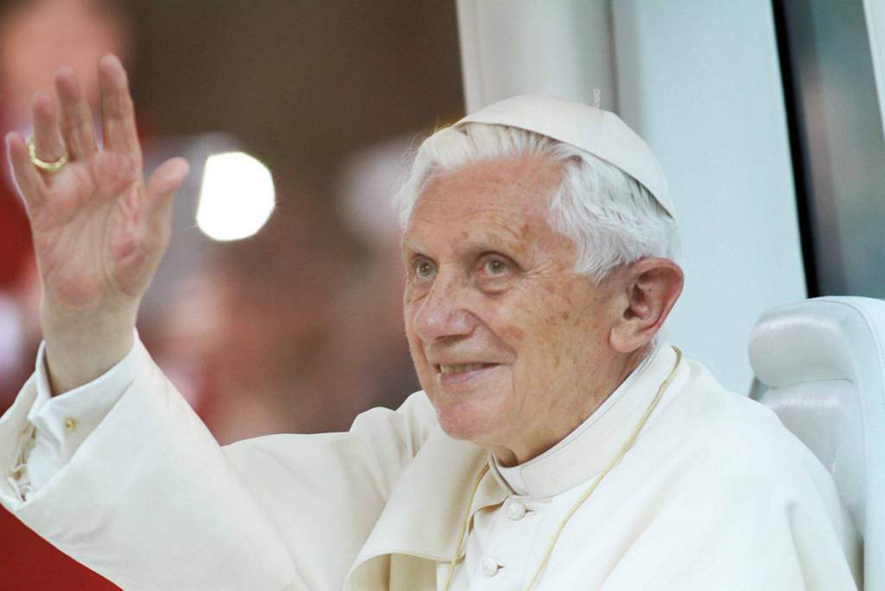Benedicto XVI se prepara para la muerte