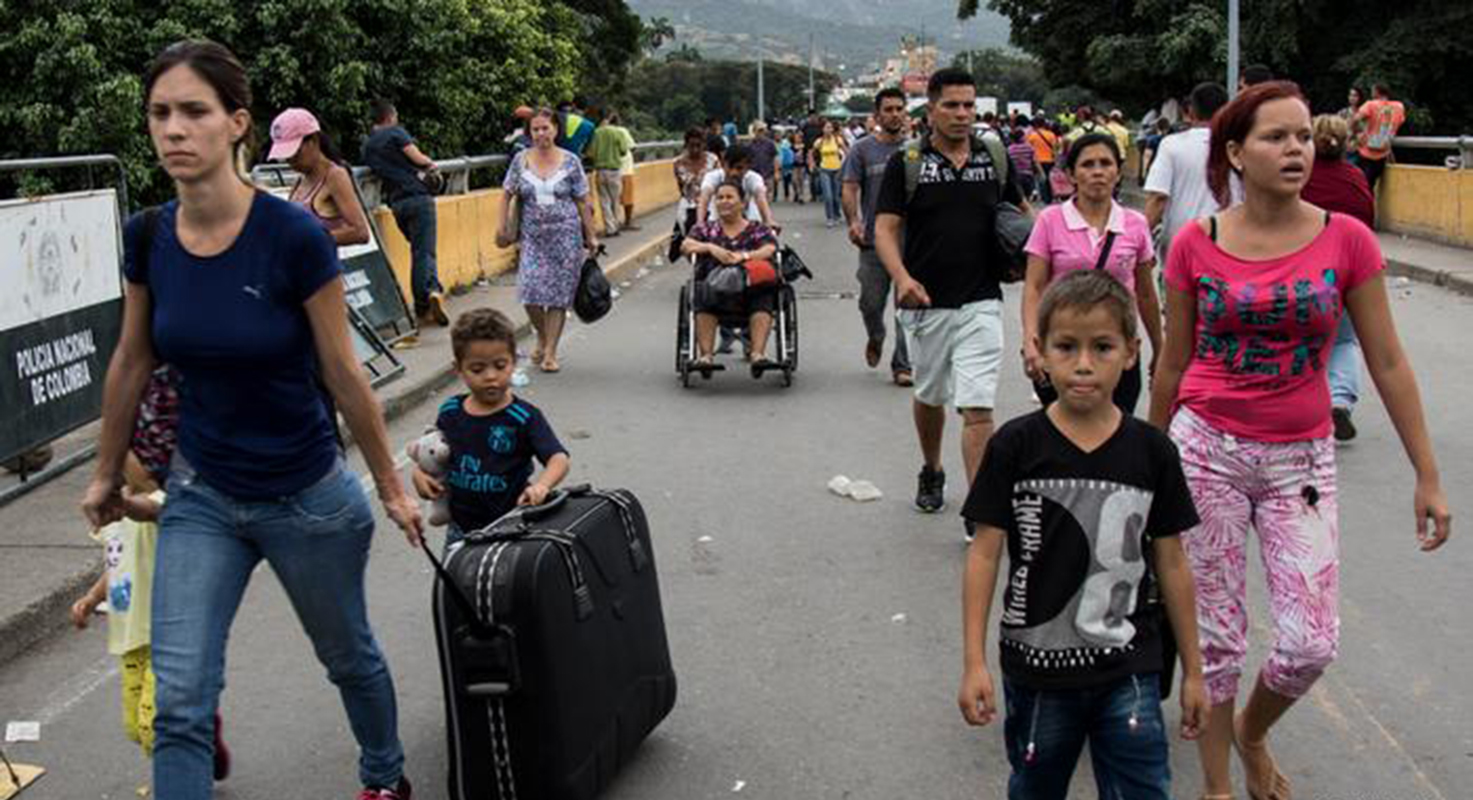 Colombia refuerza controles en frontera con Venezuela ante ola migratoria